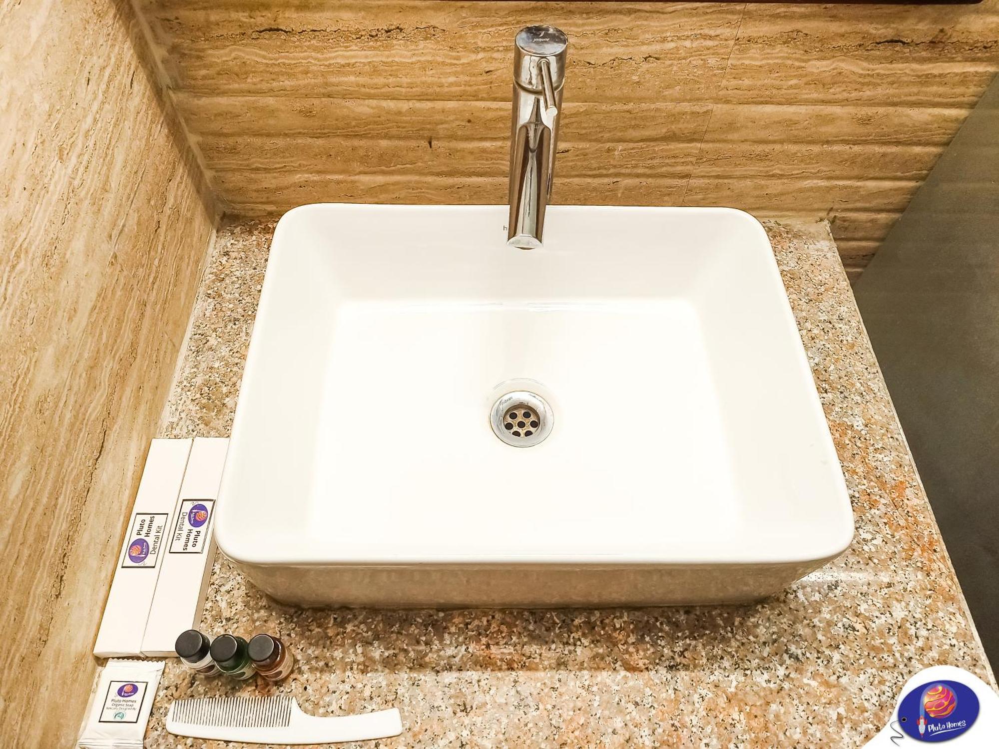 Pluto Homes Dehradun Luaran gambar
